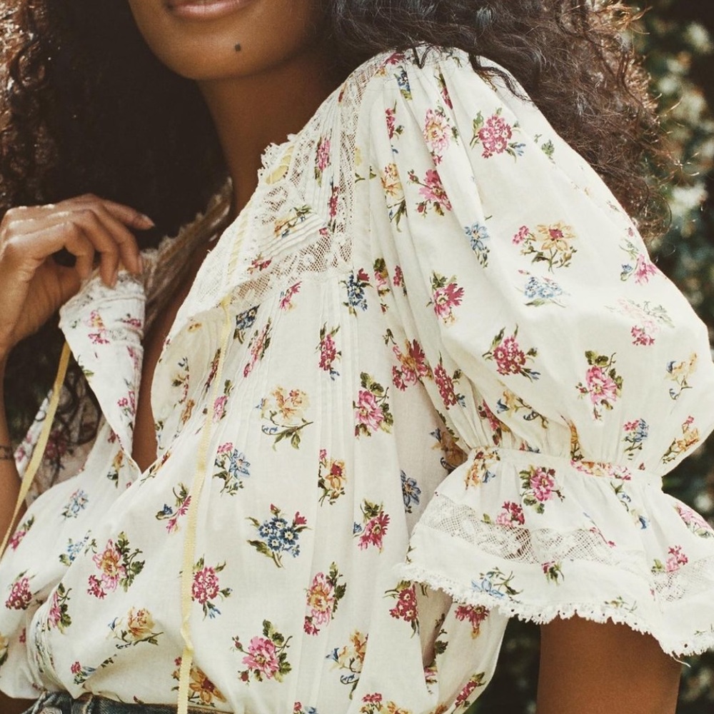 Doen Tulea Top in Fleurs de Jonquil